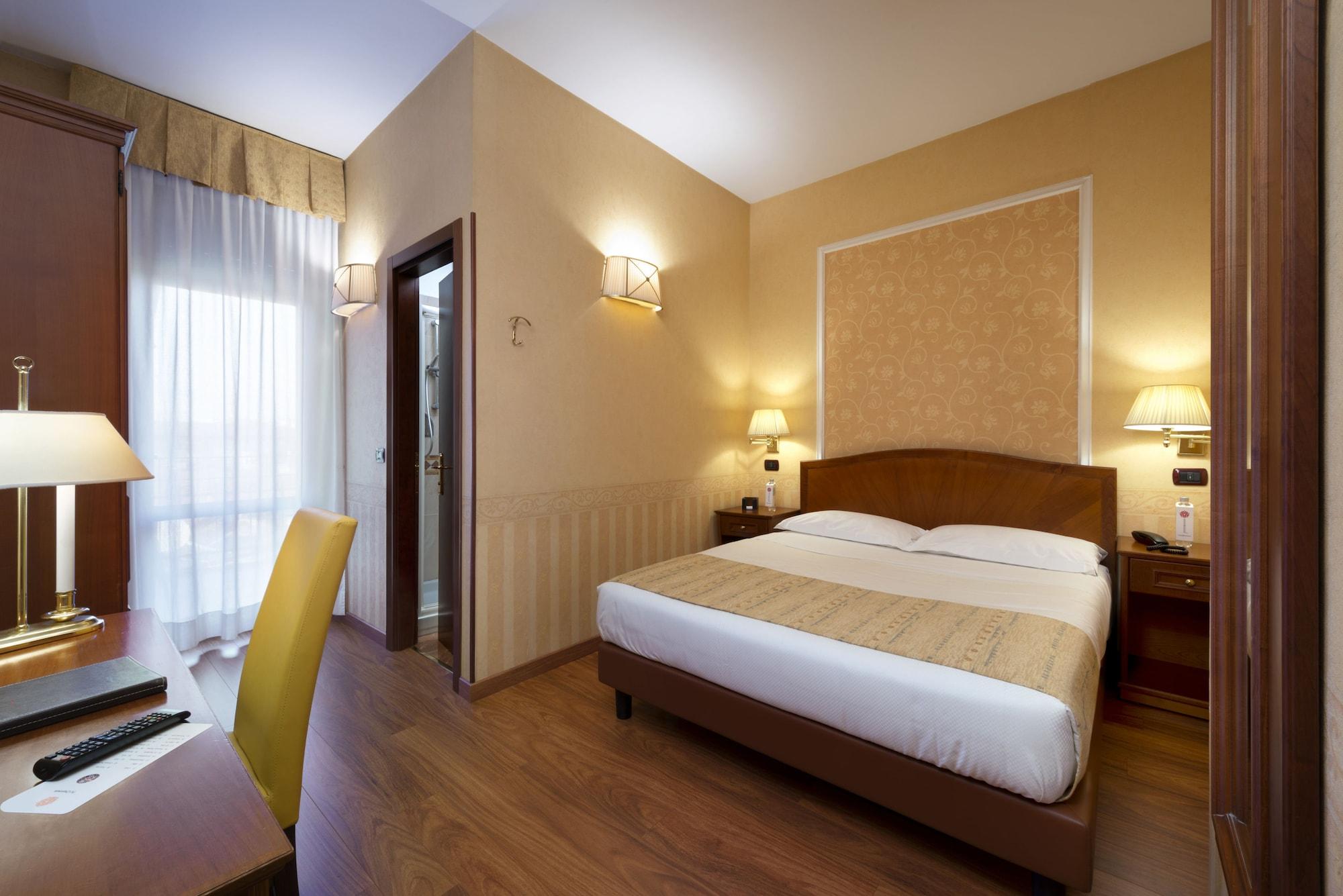 Lancaster Hotel Milano Esterno foto