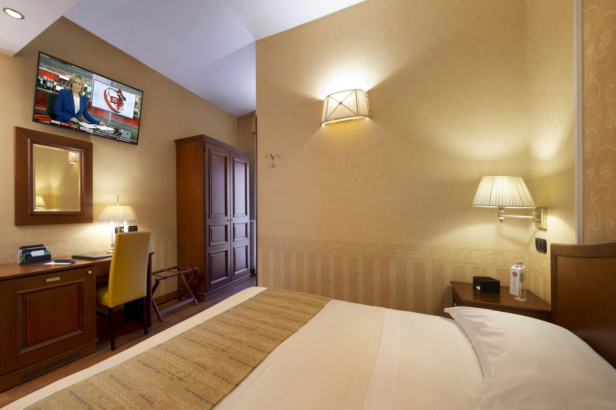 Lancaster Hotel Milano Esterno foto