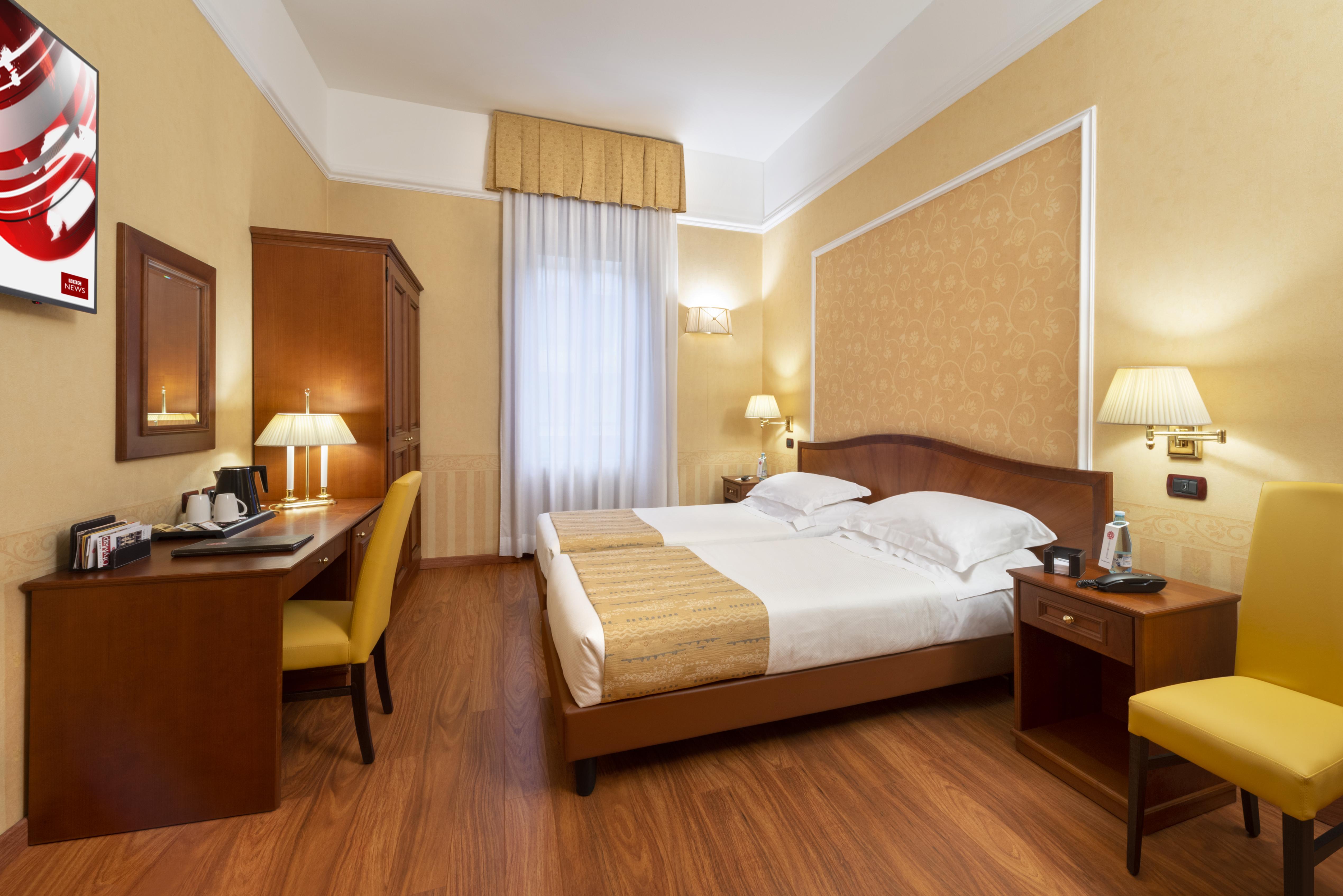 Lancaster Hotel Milano Esterno foto