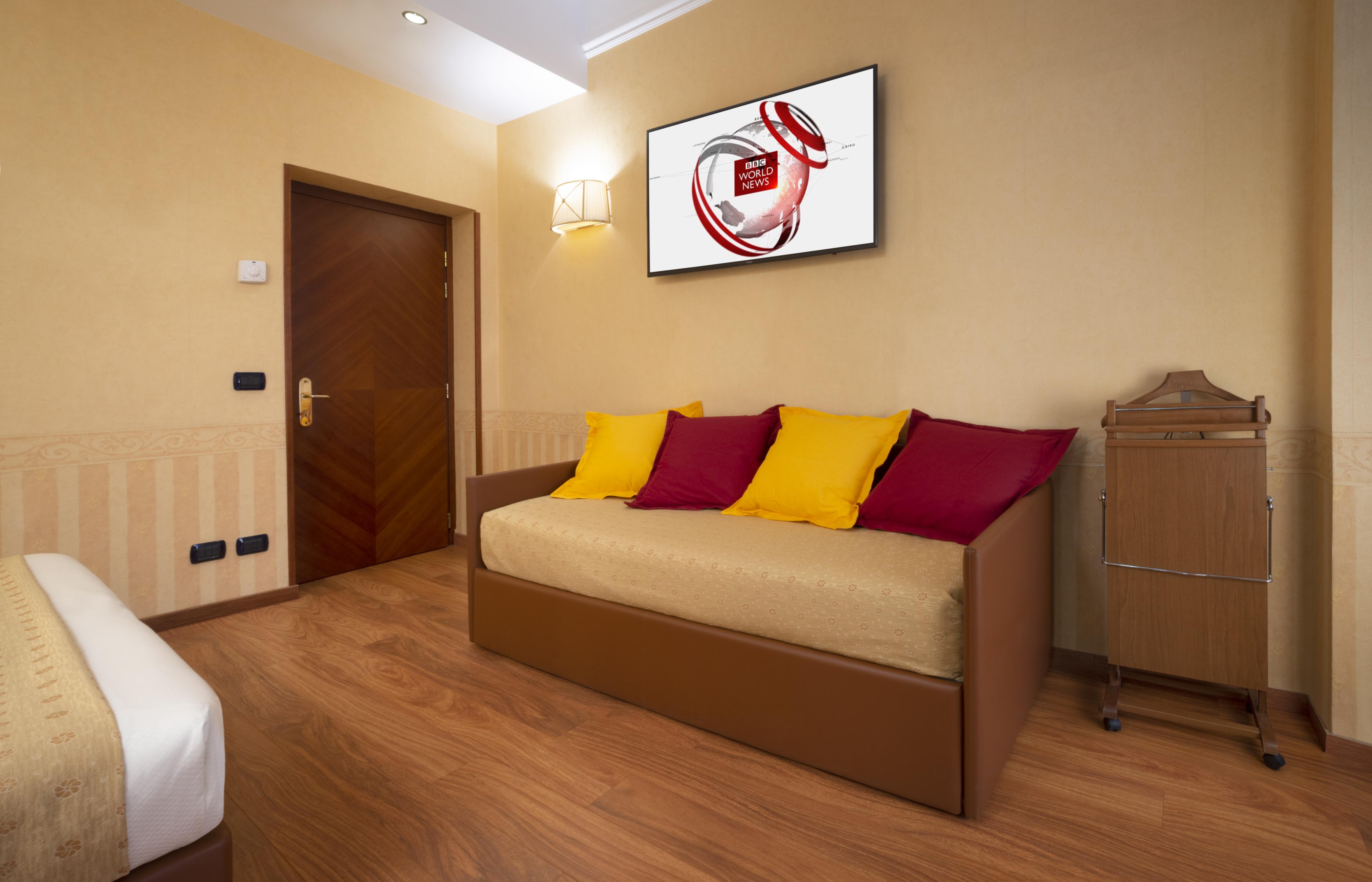 Lancaster Hotel Milano Esterno foto