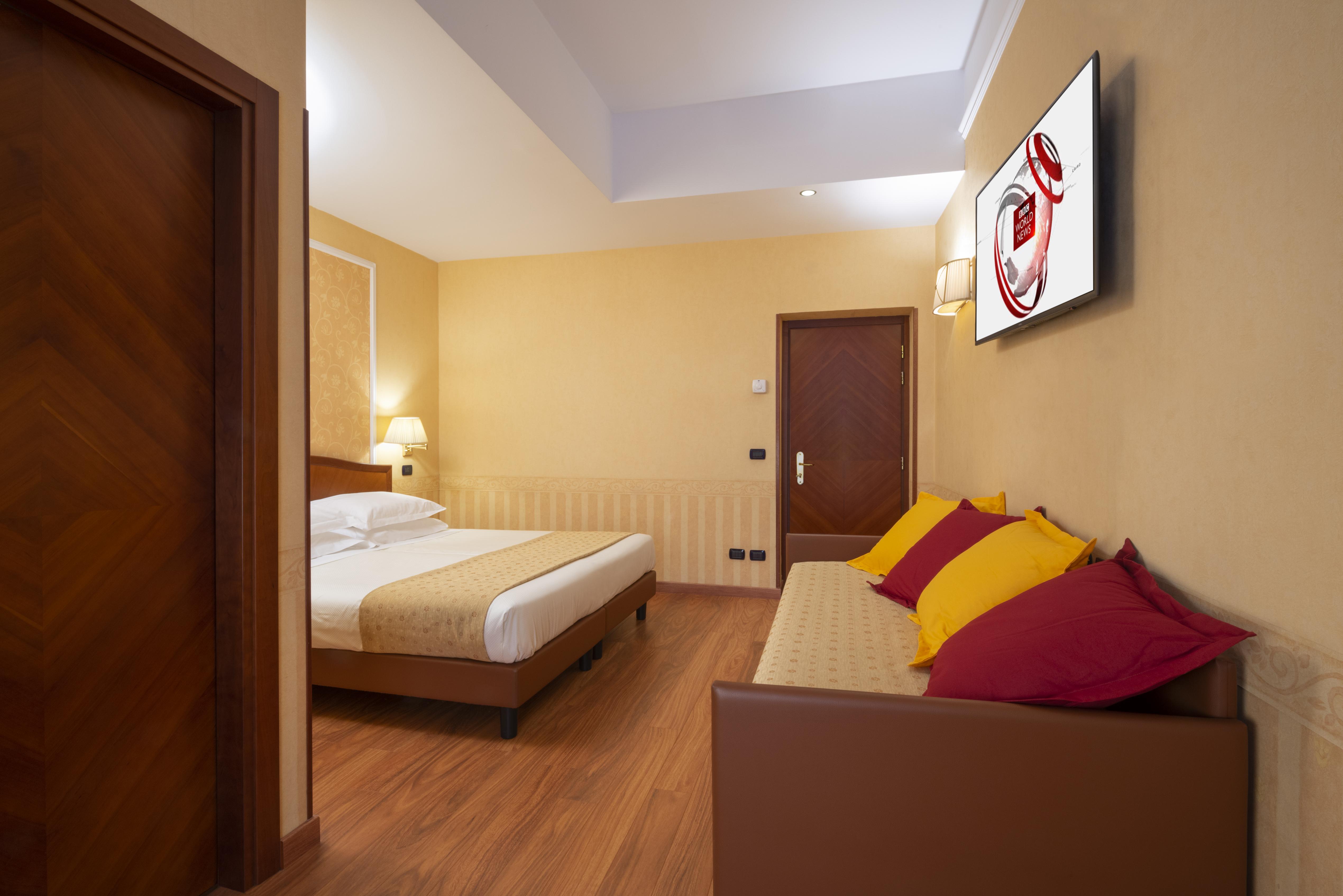 Lancaster Hotel Milano Esterno foto