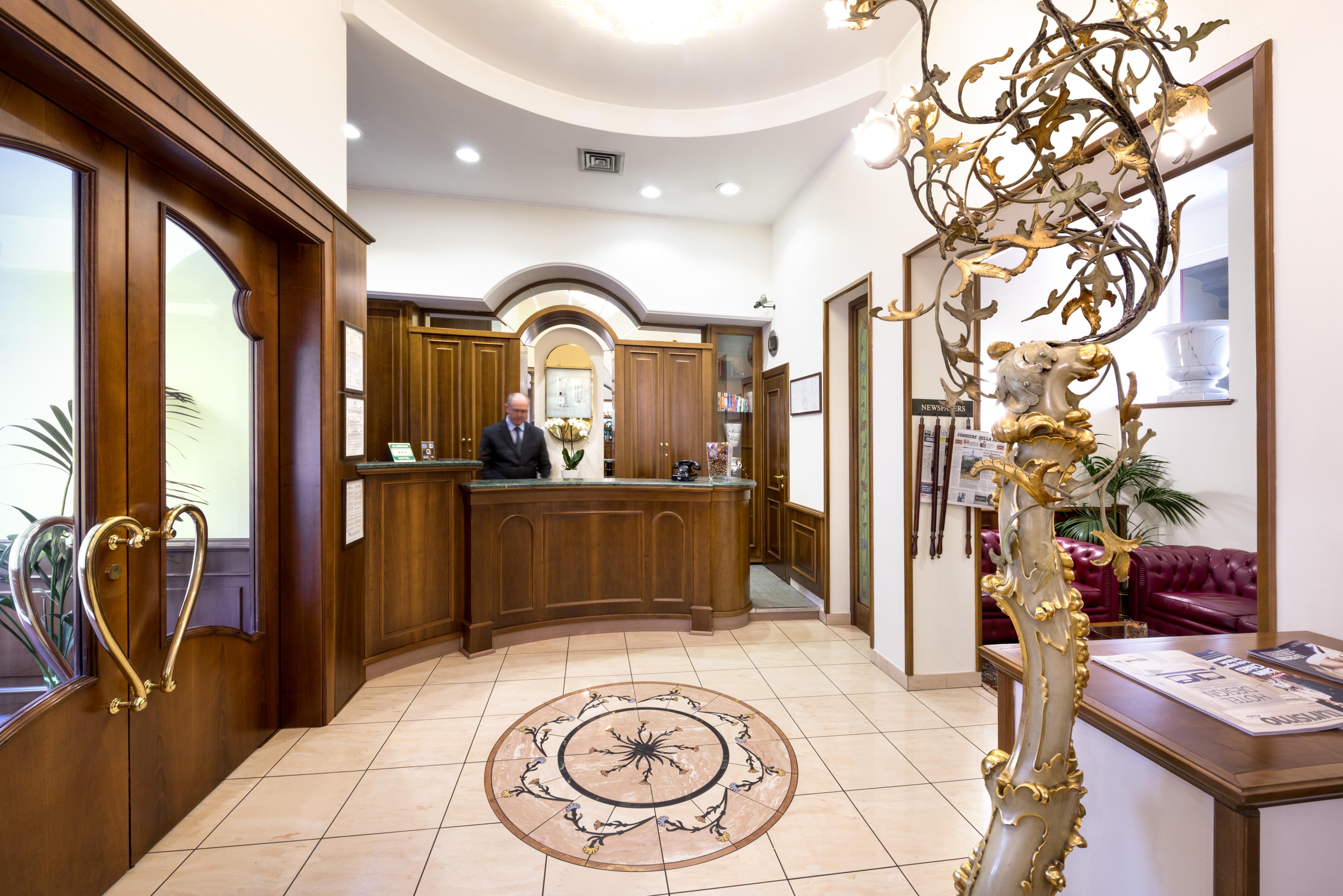 Lancaster Hotel Milano Esterno foto