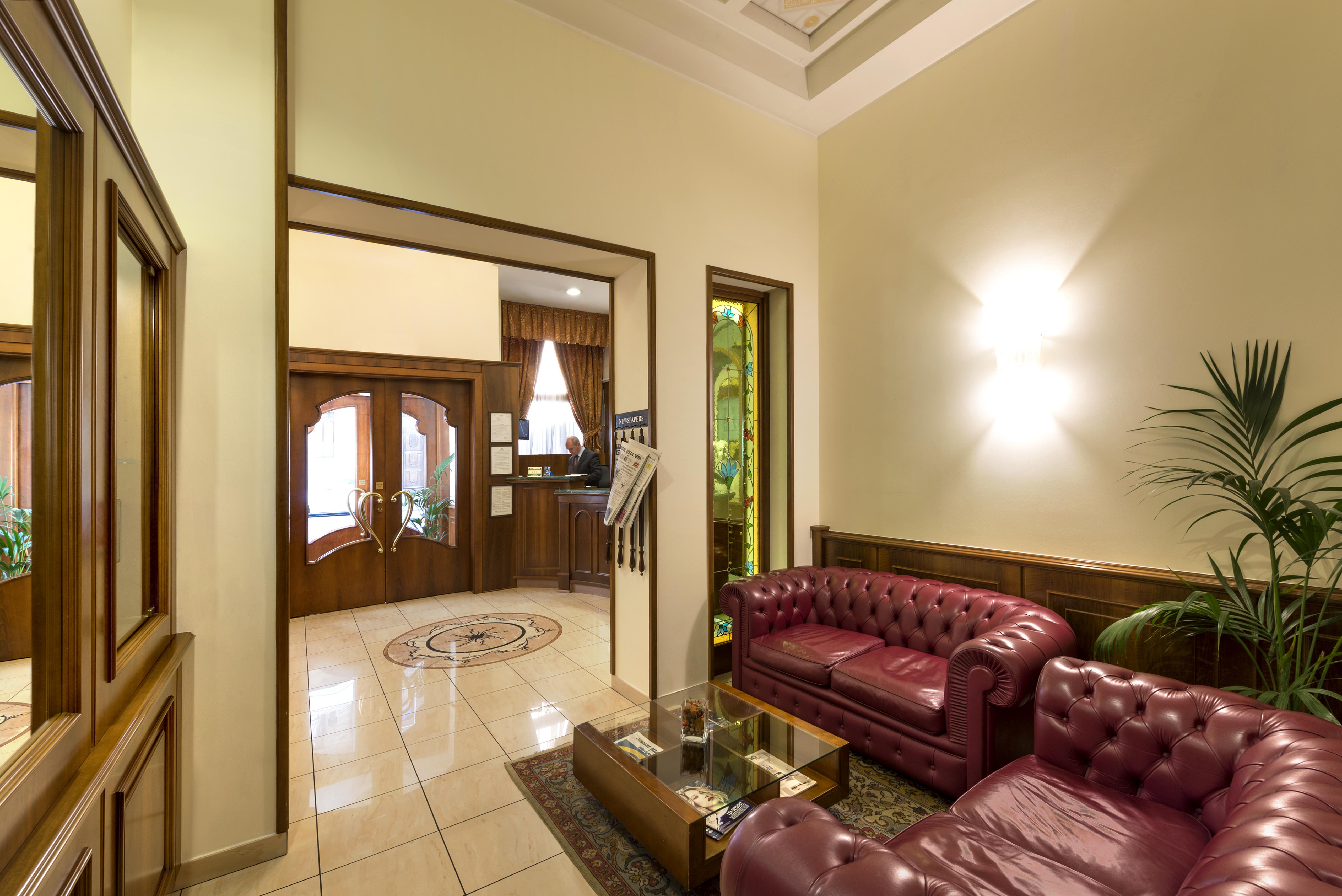 Lancaster Hotel Milano Esterno foto