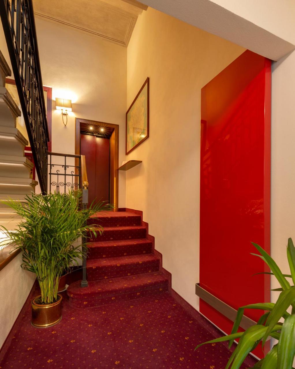 Lancaster Hotel Milano Esterno foto
